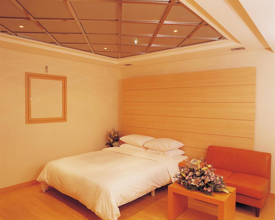 โรงแรมโชอา ชองจู ภายนอก รูปภาพ